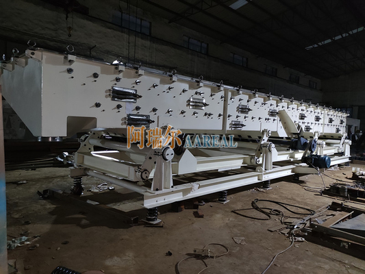 1.6m Genişliği 18.5 Uzun Yüksek Performanslı Paslanmaz Çelik Çiğ Şeker İçin Dengeli Vibratör Taşıyıcı