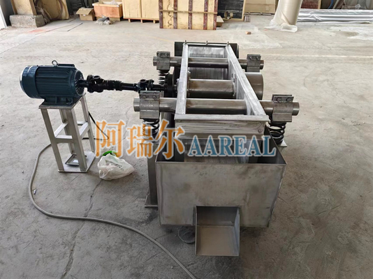 Paslanmaz çelik 316L Yüksek frekanslı titreşimli çerçeve düz titreşimli ekran makinesi kağıt pulpası filtrasyonu için