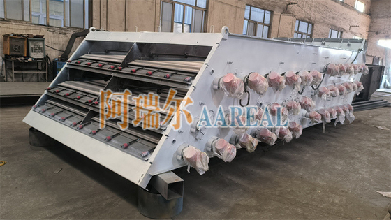 1 ~ 2 Güverte 2000 * 5000mm Büyük Kapasite Yüksek Frekanslı Ekran titreşimli Sivil Tarama Makineleri NPK Kimyasal Gübre için Yüksek Hızlı titreşimli 3000 ~ 3600 RPM