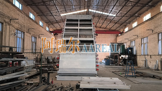 1 ~ 2 Güverte 2000 * 5000mm Büyük Kapasite Yüksek Frekanslı Ekran titreşimli Sivil Tarama Makineleri NPK Kimyasal Gübre için Yüksek Hızlı titreşimli 3000 ~ 3600 RPM