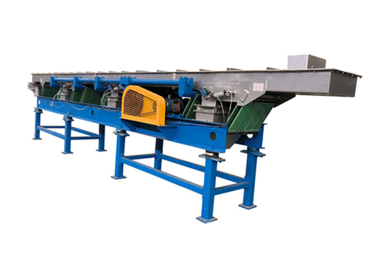 600mm*8000mm paslanmaz çelik yapraklı yay tuz taşımak için eksantrik titreşimli taşıyıcı
